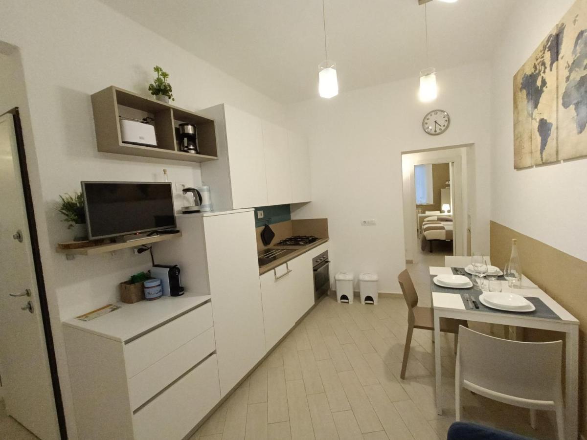 Апартаменты Firsthouse - Nel Centro Storico Con Parcheggio Gratuito Сиена Экстерьер фото